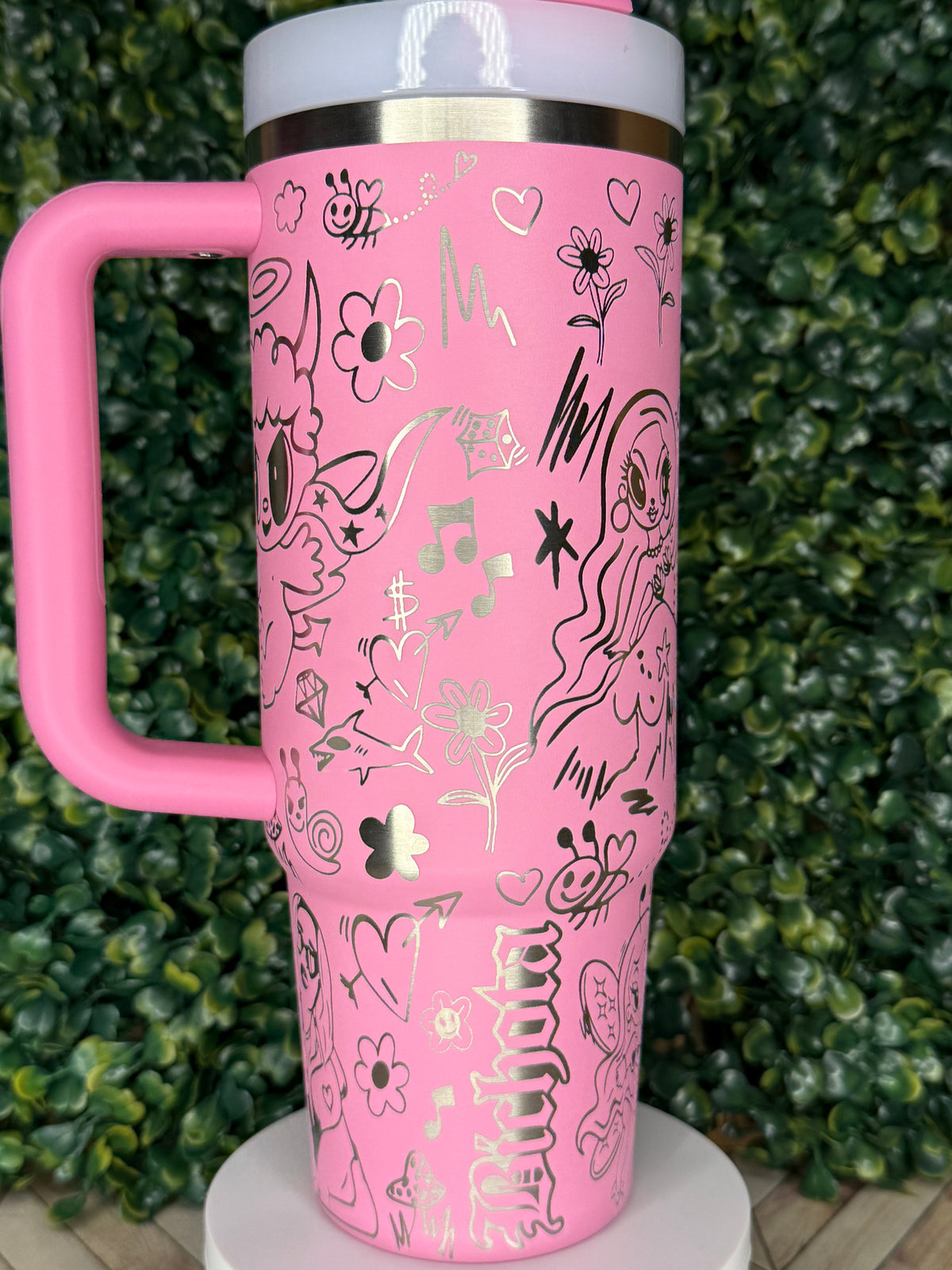 Las Bichotas No Lloran - Karol G Engraved Tumbler