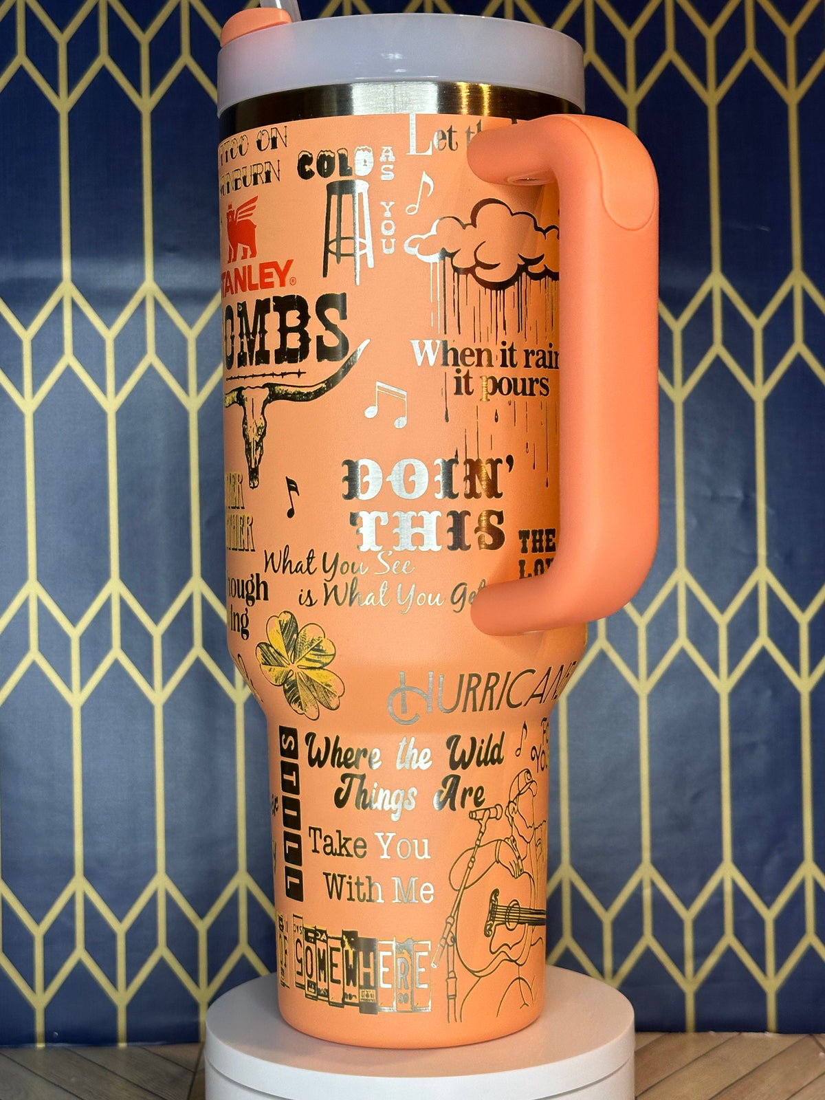 La cerveza nunca me rompió el corazón - Vaso grabado - Stanley Quencher 30/40 oz