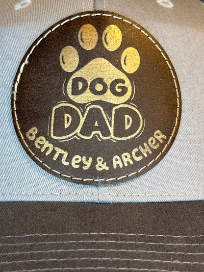 Sombrero para papá perro con parche de cuero